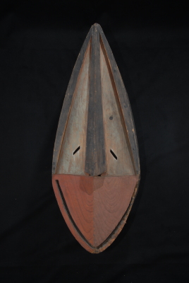 Carved mask (Igyuyrtuliksiinaq--Larger Searcher)