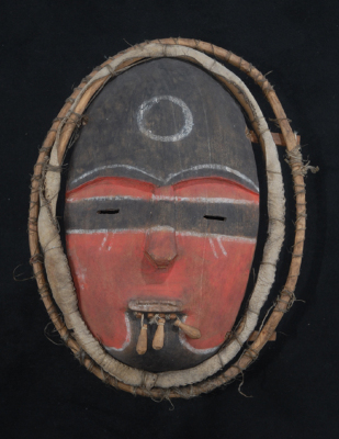 Carved mask (Ashigik--Fool / Lucky One)