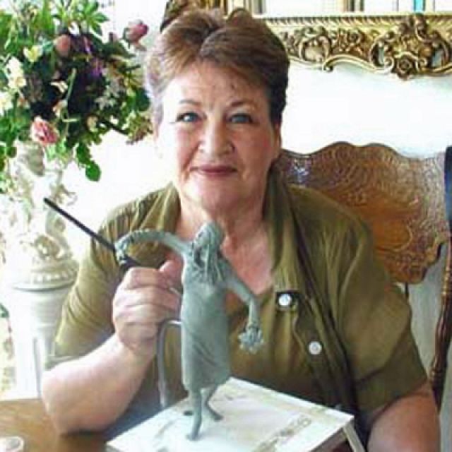 Darlene Lind